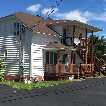 Maison L'Heritage LʼAnse-Saint-Jean Kültér fotó